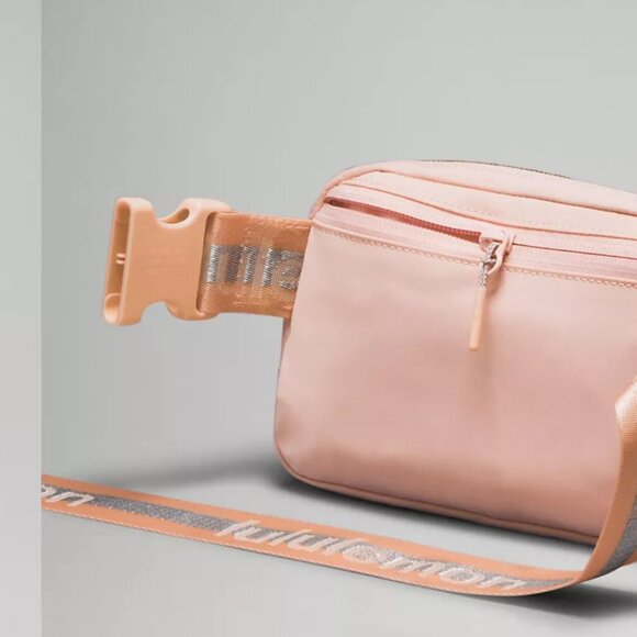 Lululemon belt bag - Picture 7 of 8